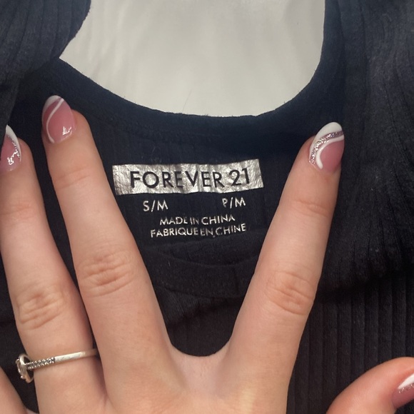 Cute forever 21 top, Size small - Picture 2 of 3